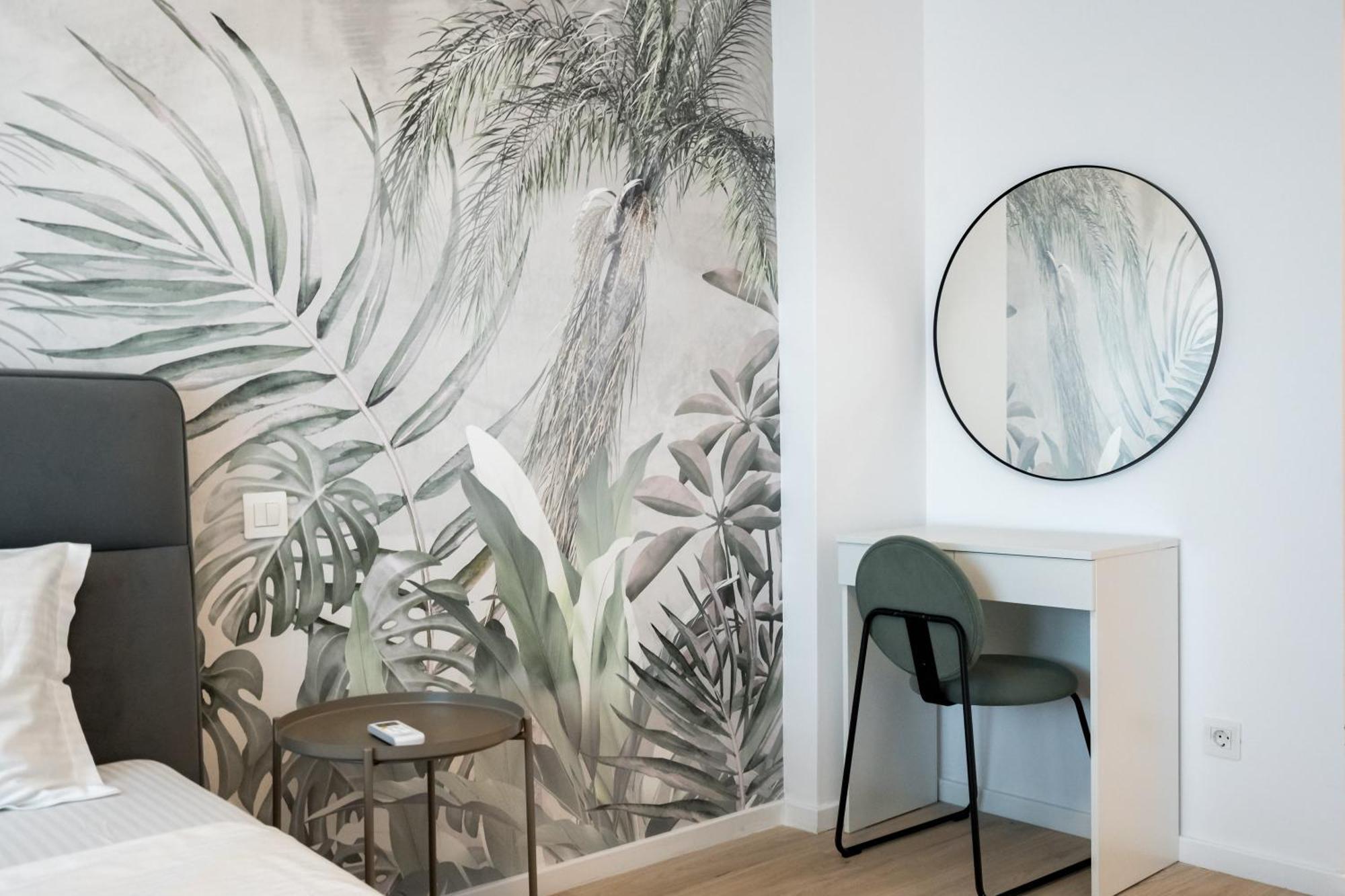 Chez Nous - With Parking 1108 *